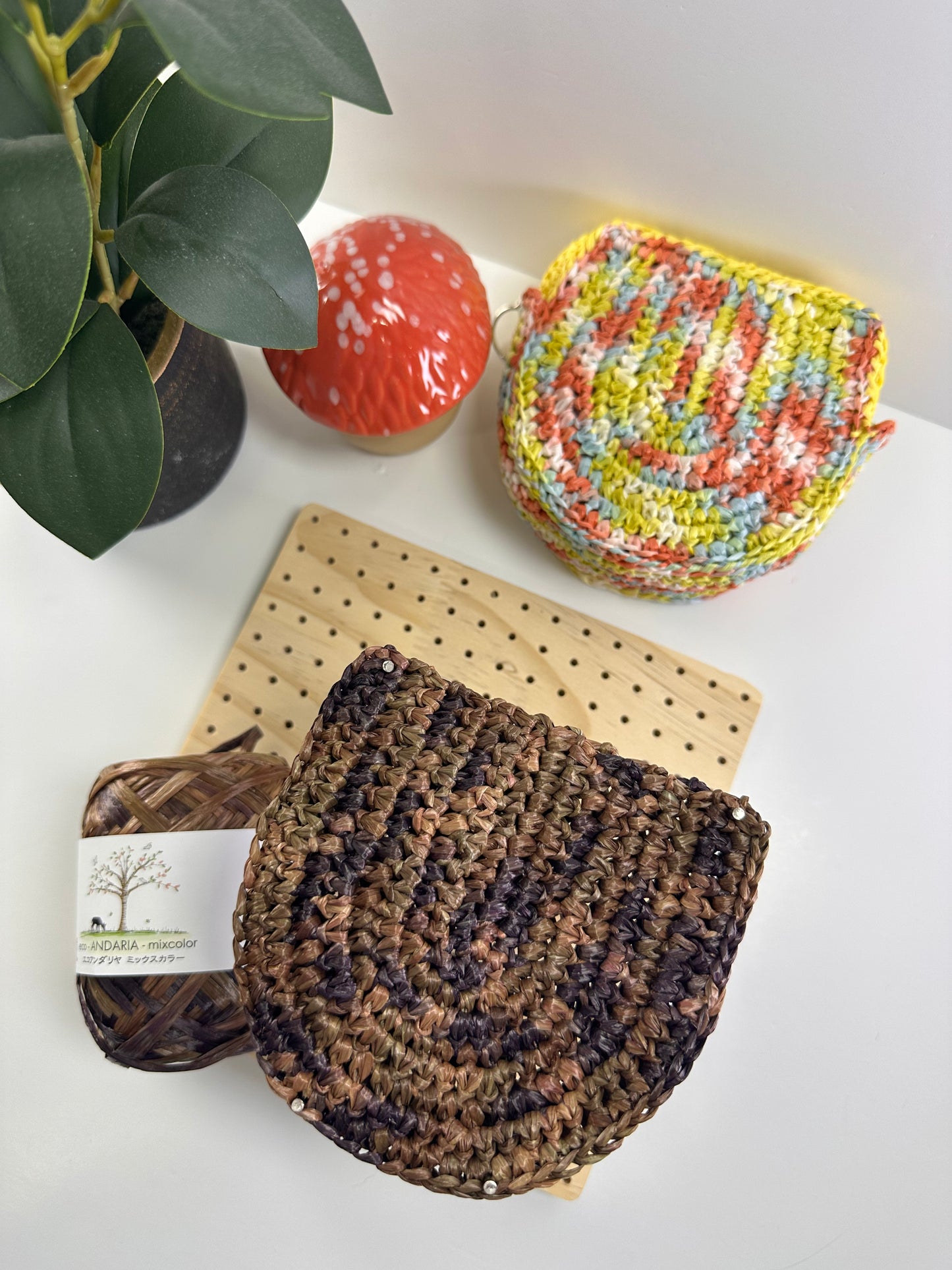 Hamanaka Eco Andaria (Mixed Colors) 40g