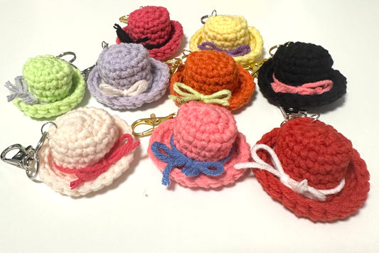 A Lovely Tiny Topper 🎩