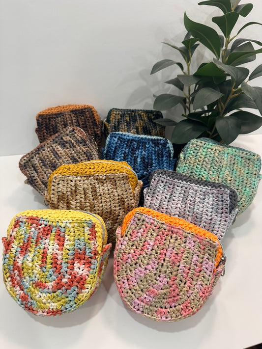 Handmade Raffia Pouch - Hamanaka Eco Andaria